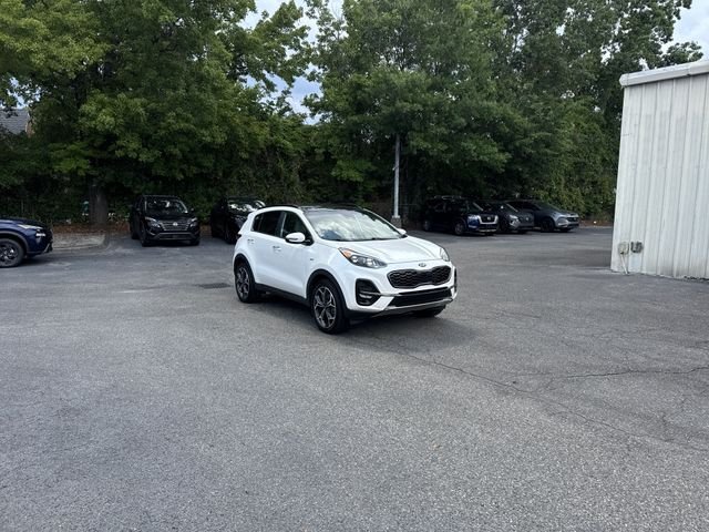 Used 2020 White Kia SX image 3