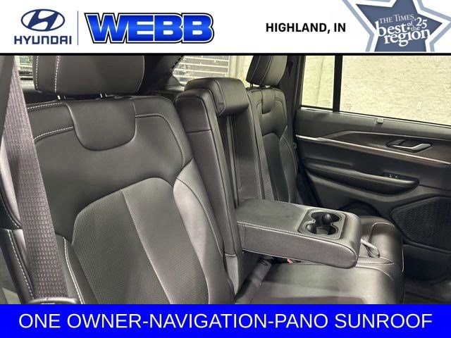 Used 2025 Silver Jeep Limited image 29