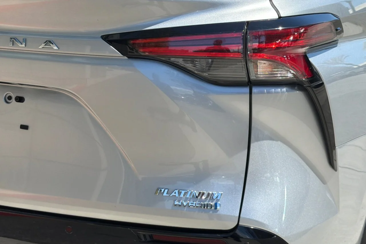 Used 2023 CELESTIAL SILVER Toyota Platinum image 29