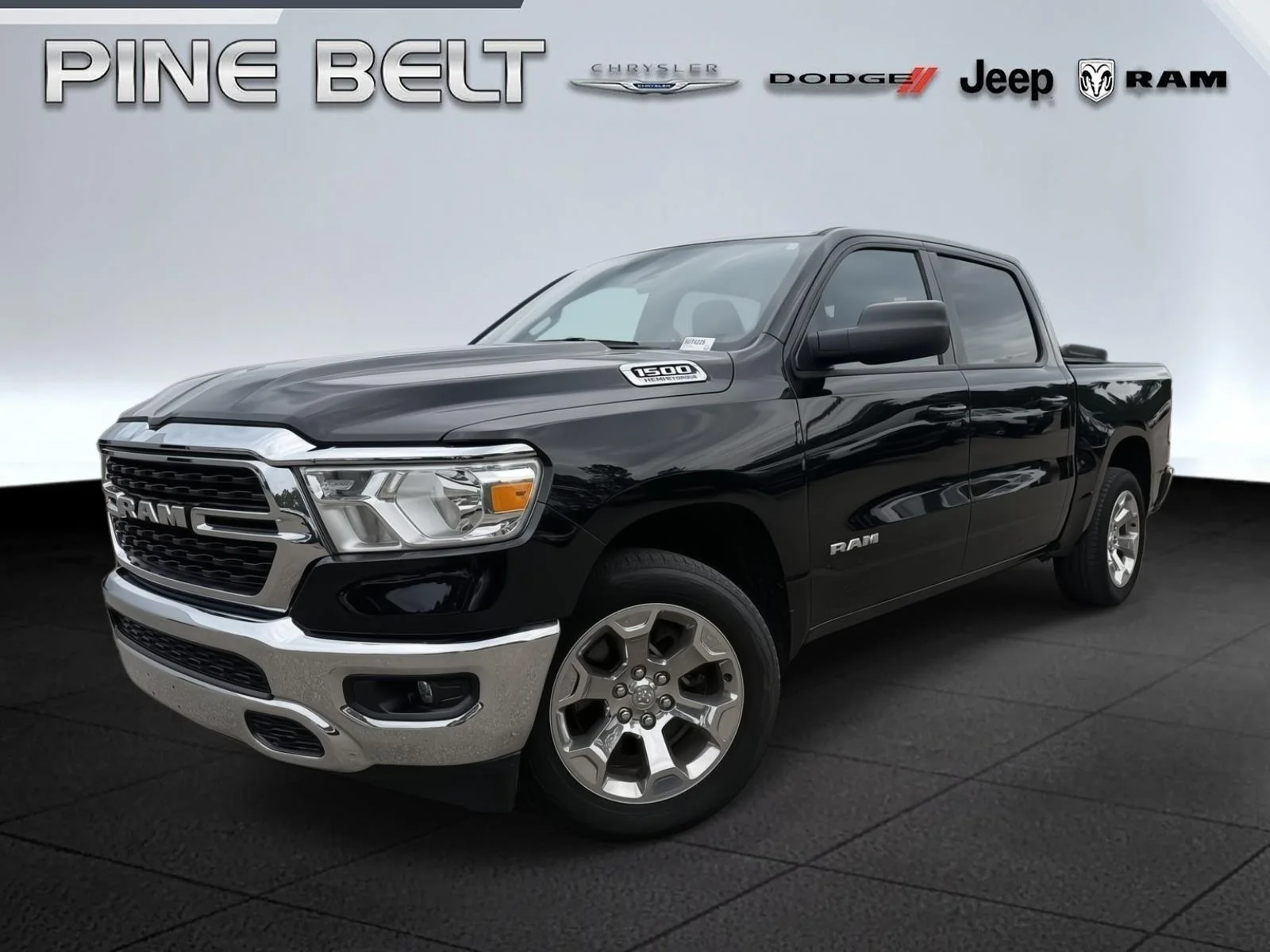 2022 RAM 1500 Big Horn/Lone Star 4x4 Crew Cab 5'7's photo