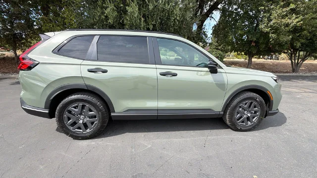 New 2027 Ash Green Metallic Honda TrailSport Hybrid AWD image 3