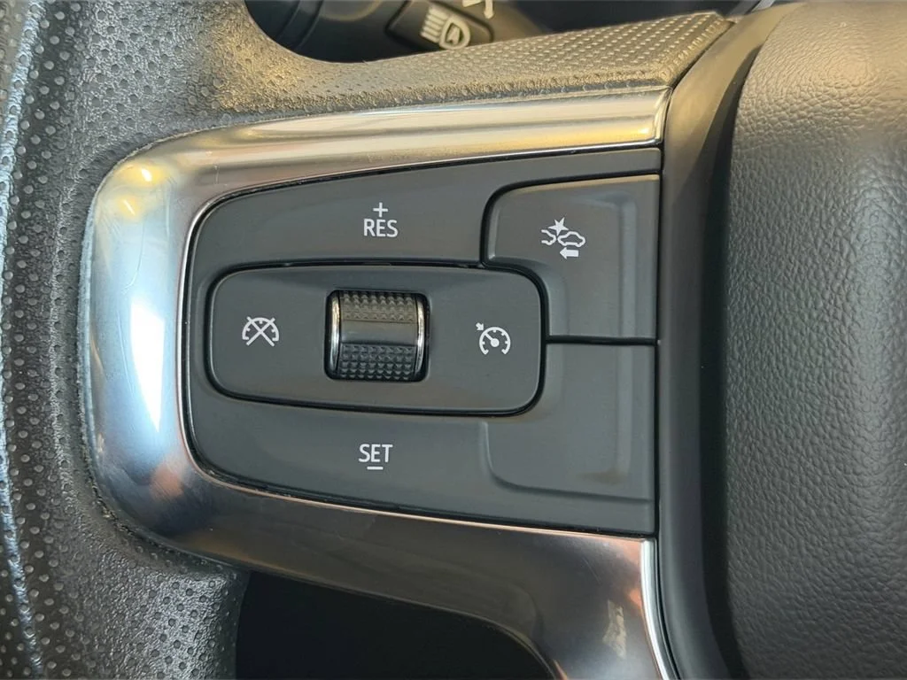 Used 2024 Black Chevrolet 2LT image 30