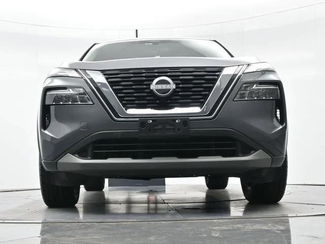 Used 2023 Gun Metallic Nissan SV image 22