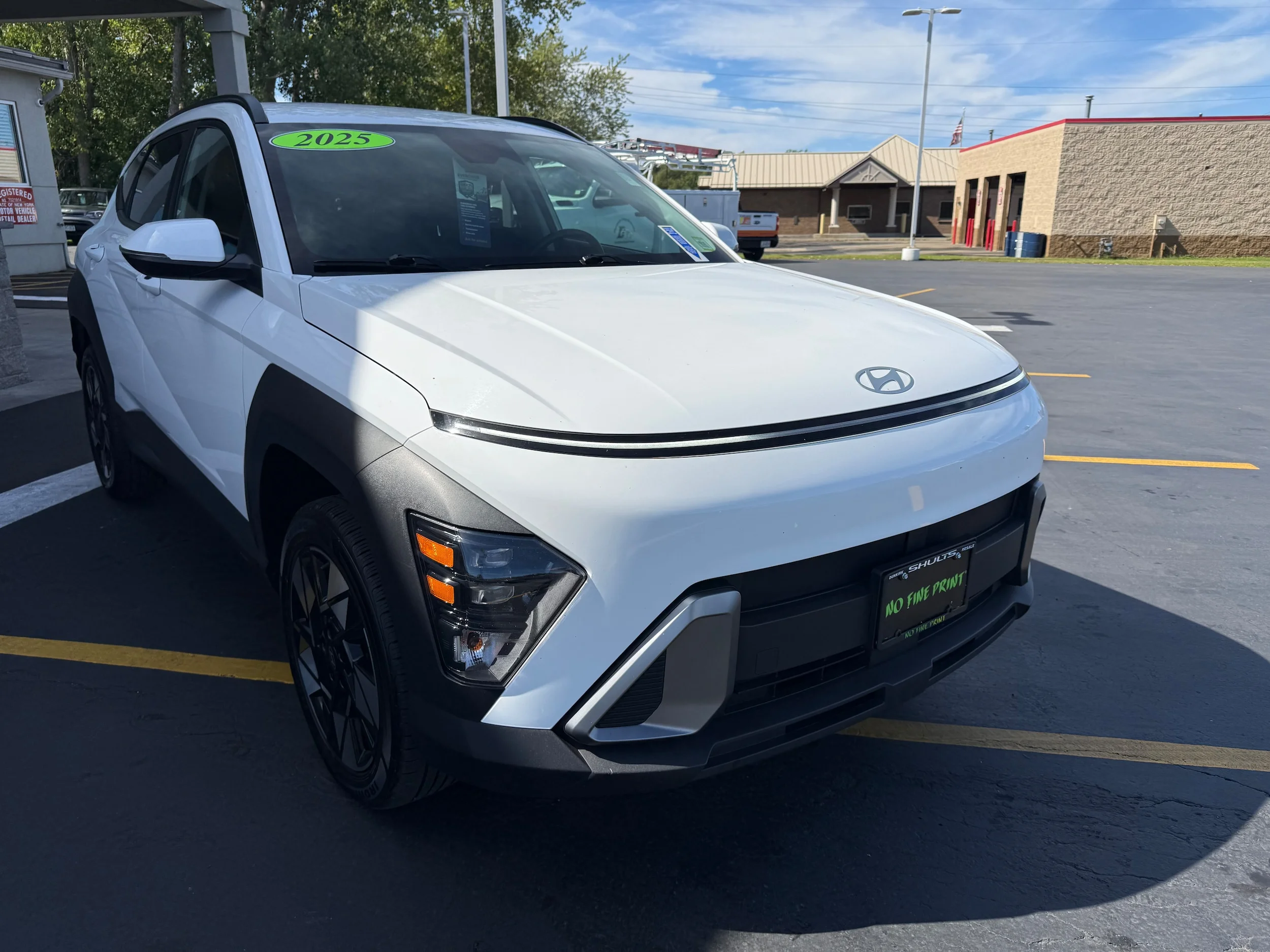 Used 2025 Atlas White Hyundai SEL image 8