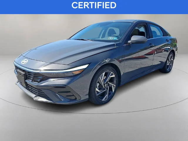 Used 2025 Gray Hyundai SEL Convenience image 3