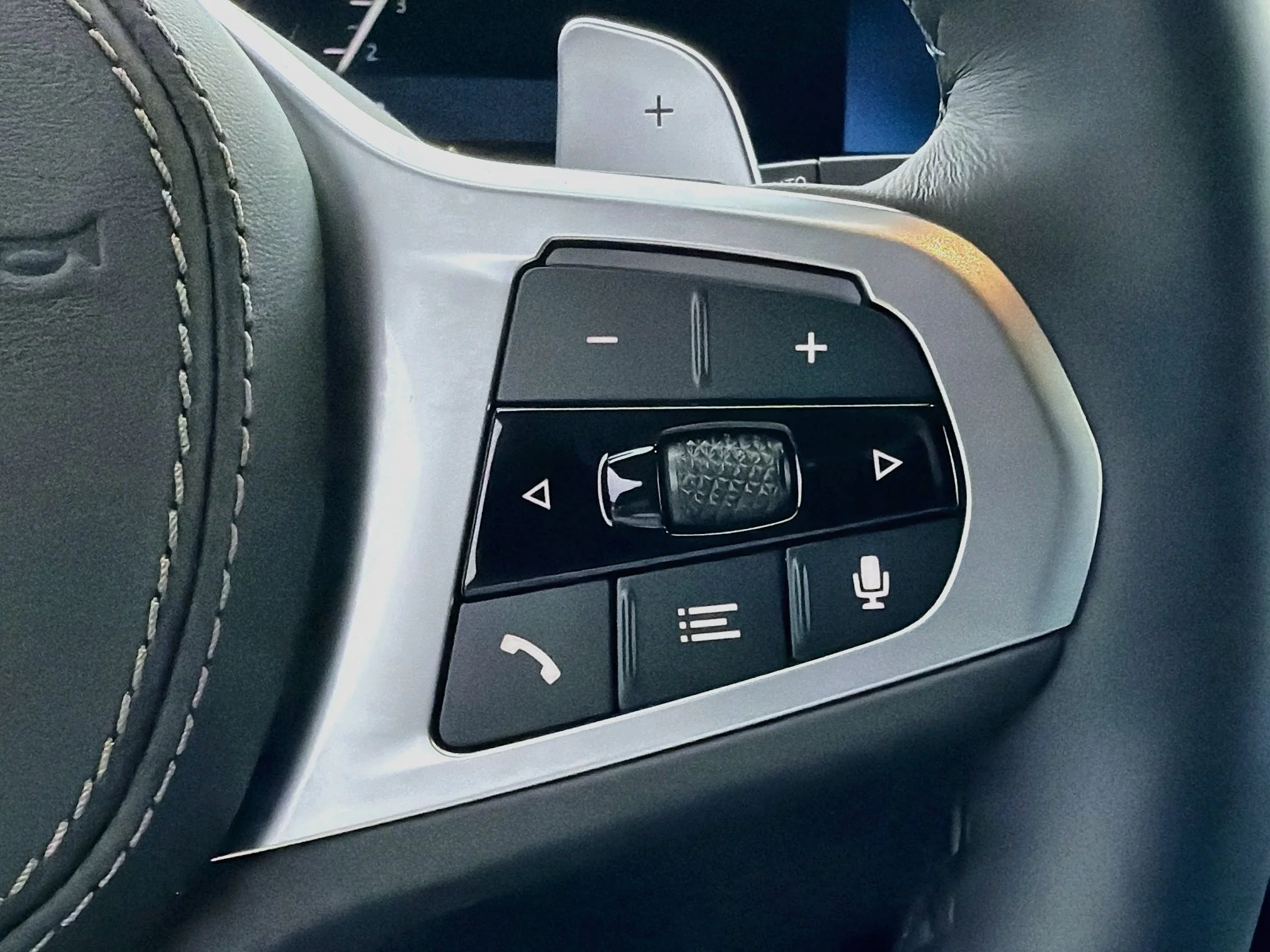 New 2027 Skyscraper Grey Metallic BMW xDrive40i image 41