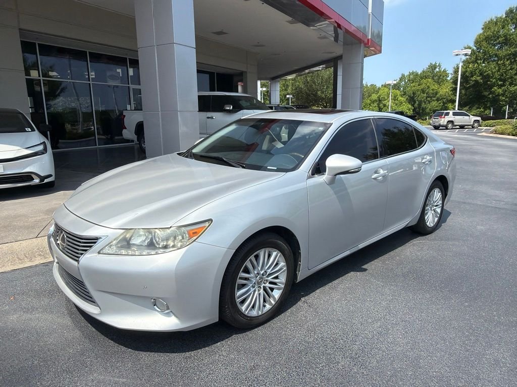Used 2013 Silver Lexus 350 image 2