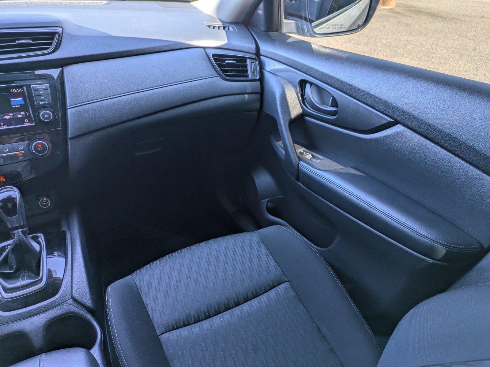 Used 2020 Brilliant Silver Metallic Nissan S image 17