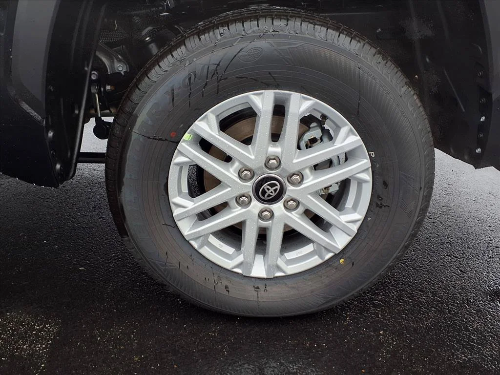 2026 Toyota Tundra SR5 - Photo 15