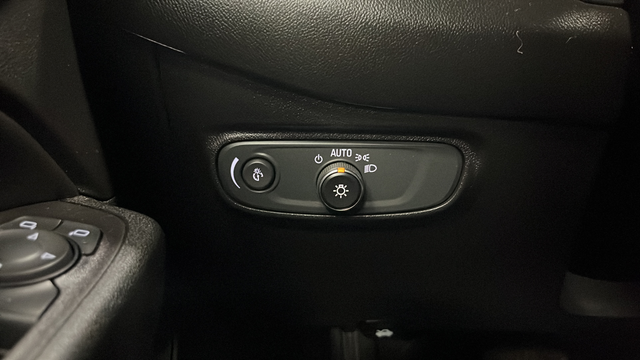 2020 Chevrolet Equinox LT - Photo 28