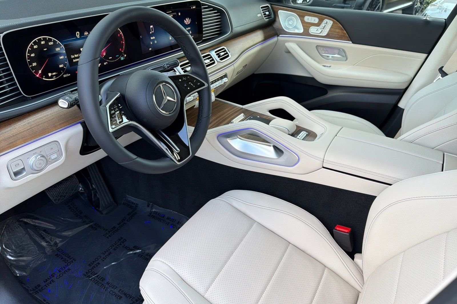New 2026 Polar White Mercedes-Benz GLS 450 image 10