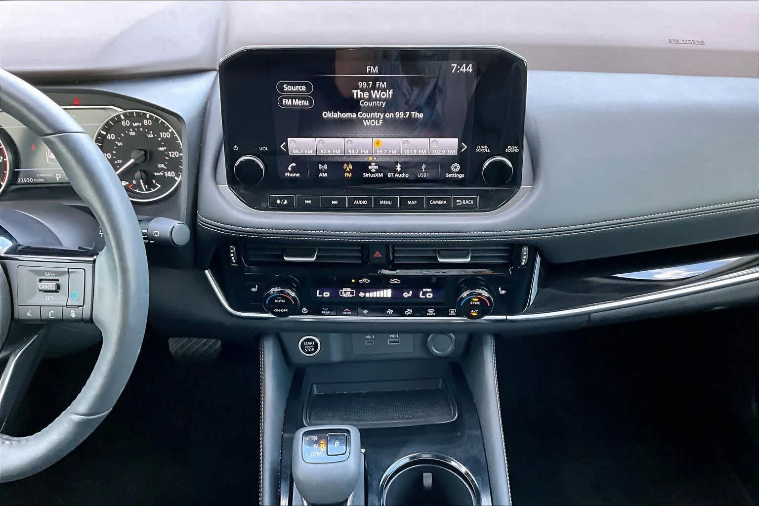 Used 2023 Pearl White Tricoat Nissan SL image 7