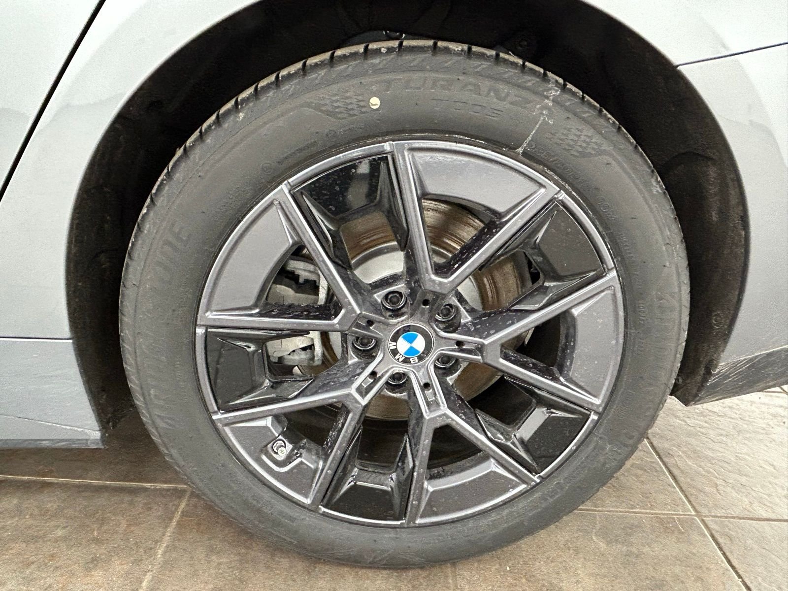 New 2026 Skyscraper Grey Metallic BMW xDrive40 image 60