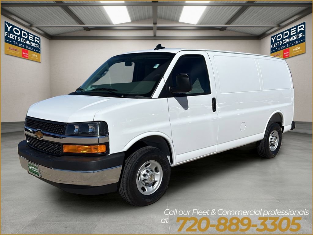 2026 Chevrolet Express 2500 Work Van HD's photo