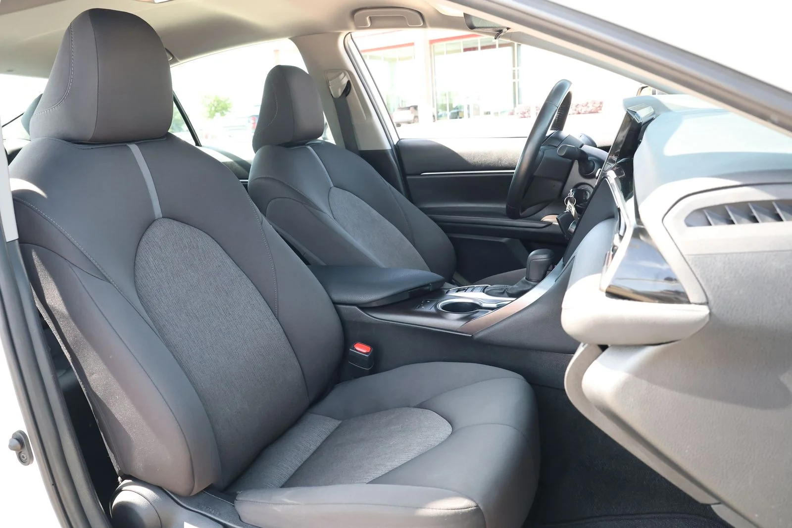 Used 2024 White Toyota LE image 30