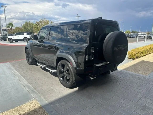 Used 2023 Black Land Rover V8 image 7
