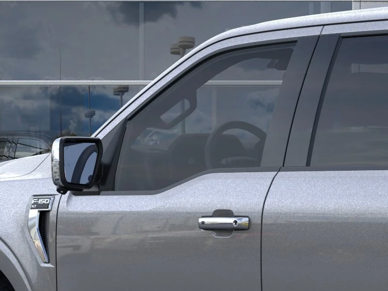 New 2026 Carbonized Gray Metallic Ford XLT image 21