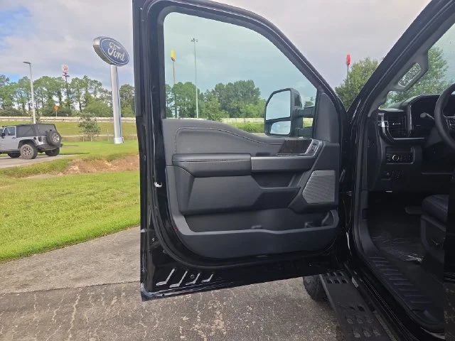 New 2026 Agate Black Metallic Ford F-250® Lariat® image 17
