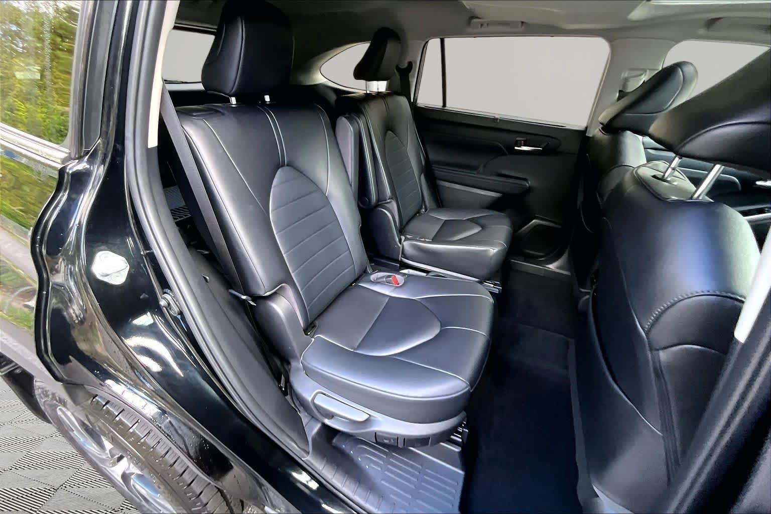 Used 2023 Midnight Black Metallic Toyota XLE image 20