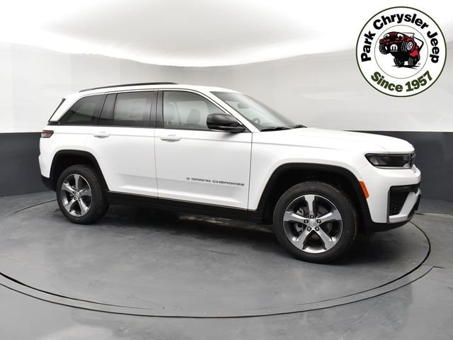 New 2026 Bright White Clear-Coat Exterior Paint Jeep Limited image 1
