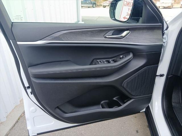 2026 Jeep Grand Cherokee Laredo - Photo 25