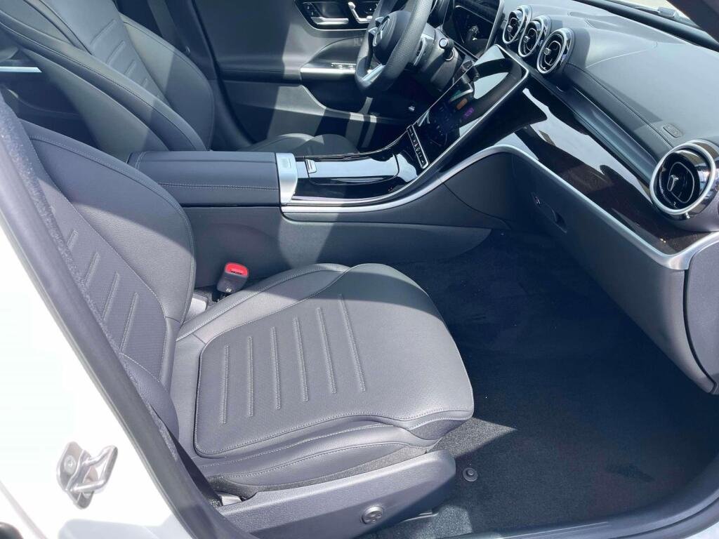 New 2026 Polar White Mercedes-Benz C 300 image 22