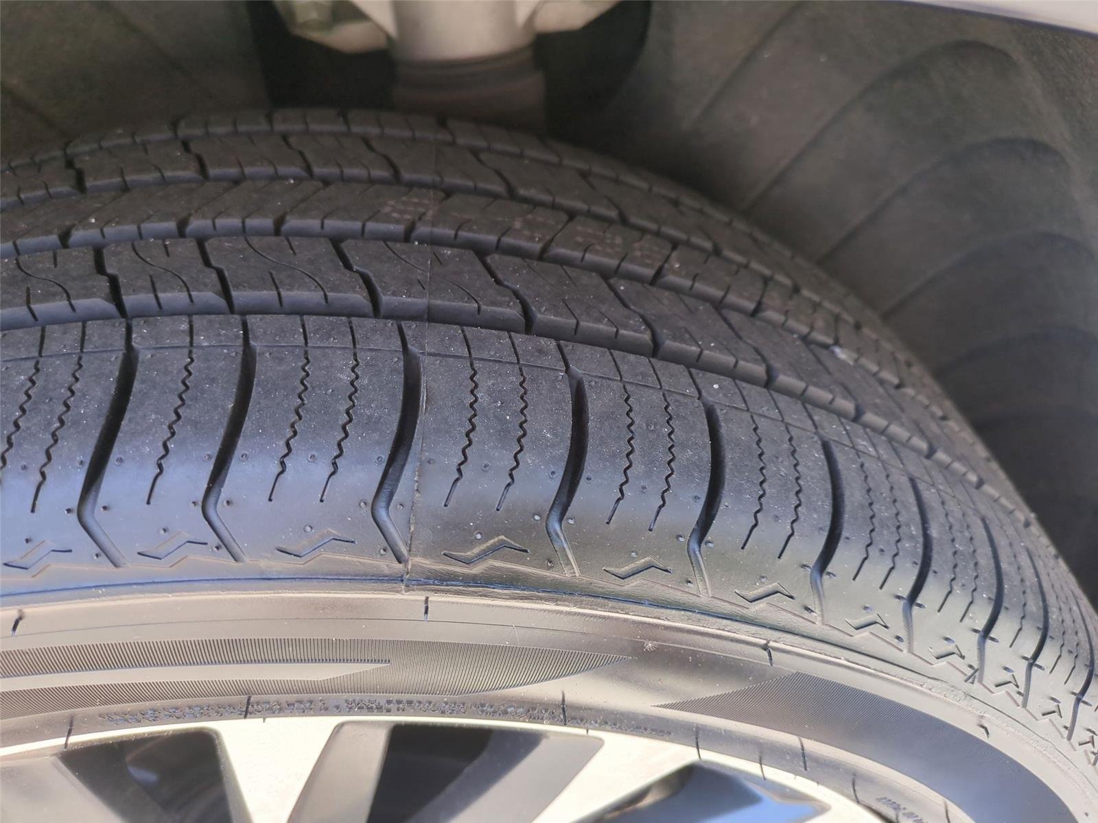 Used 2023 Abyss Black Pearl Hyundai Calligraphy image 13