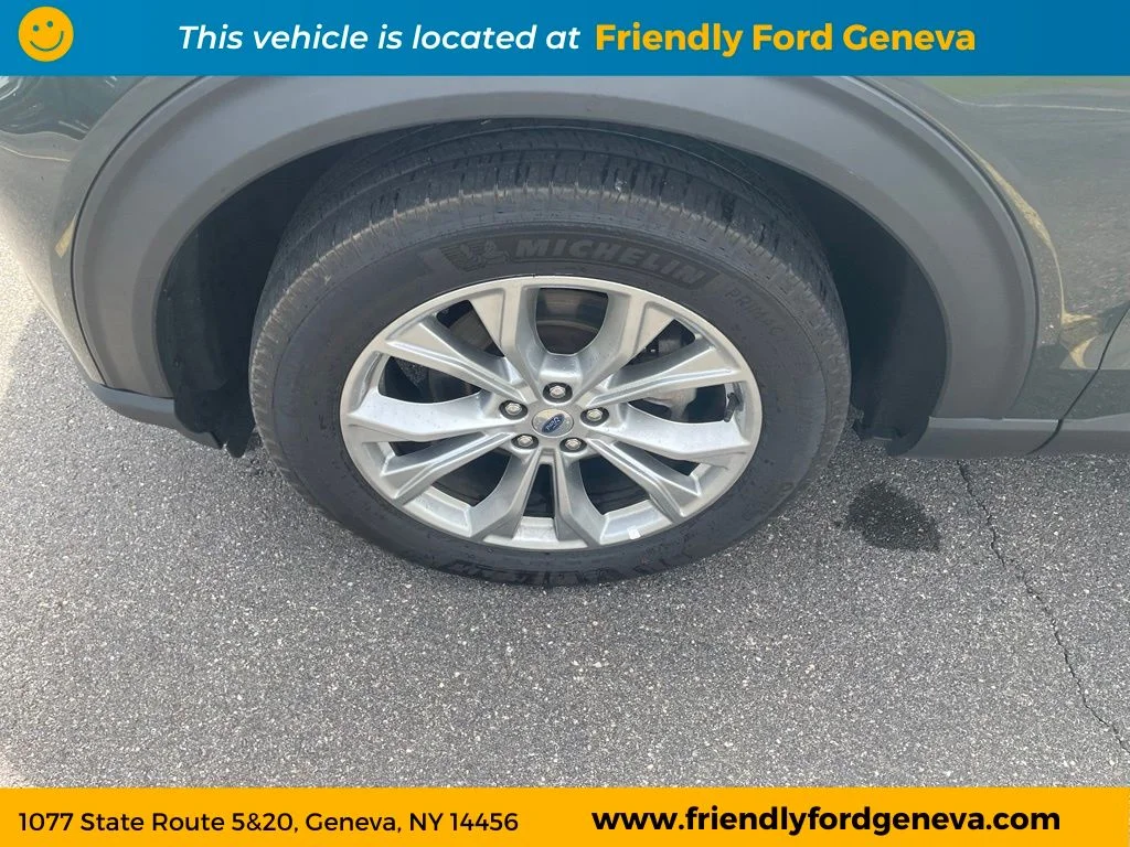 Used 2024 Green Metallic Ford XLT image 47