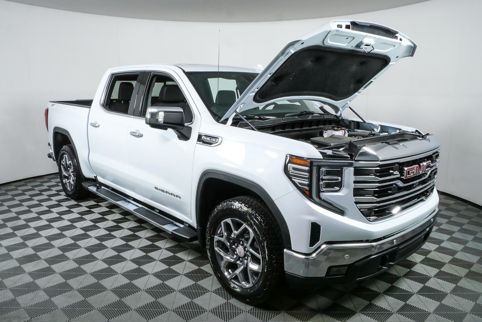 2026 GMC Sierra 1500 SLT - Photo 34