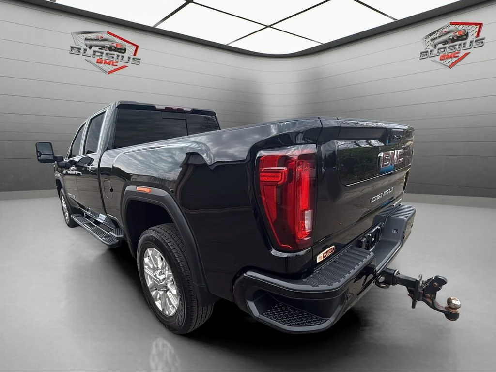 Used 2023 Onyx Black GMC Denali image 3