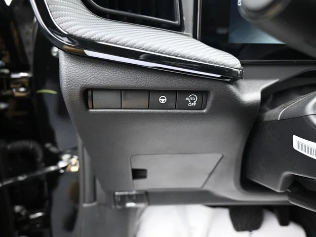 Used 2025 Black Nissan SR image 22