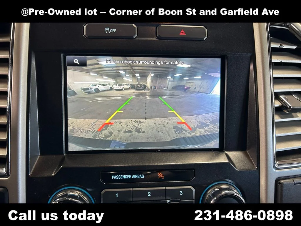 Used 2015 Silver Ford Lariat image 23