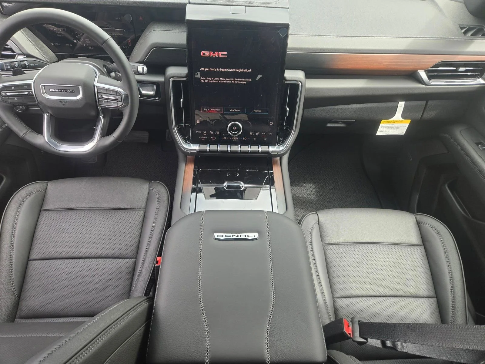 2026 GMC Yukon XL Denali - Photo 9