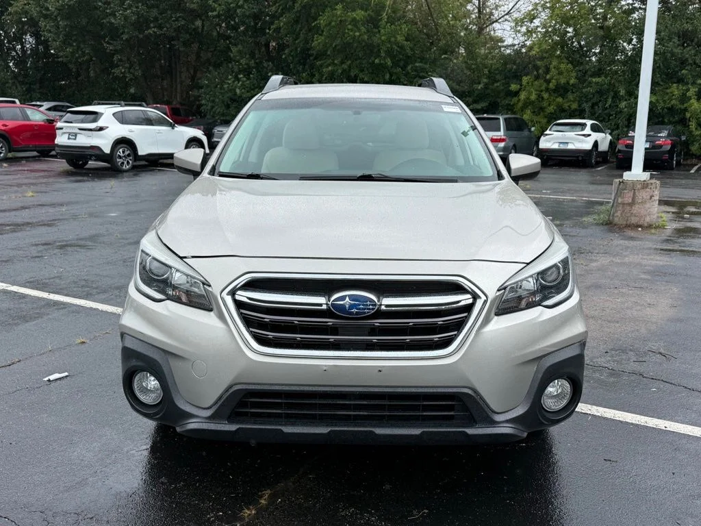 Used 2018 Gray Subaru 2.5i Premium image 2