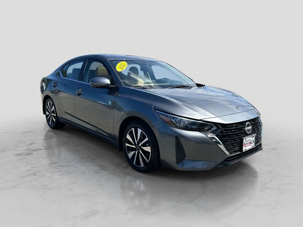 Used 2025 Gray Nissan SV image 7