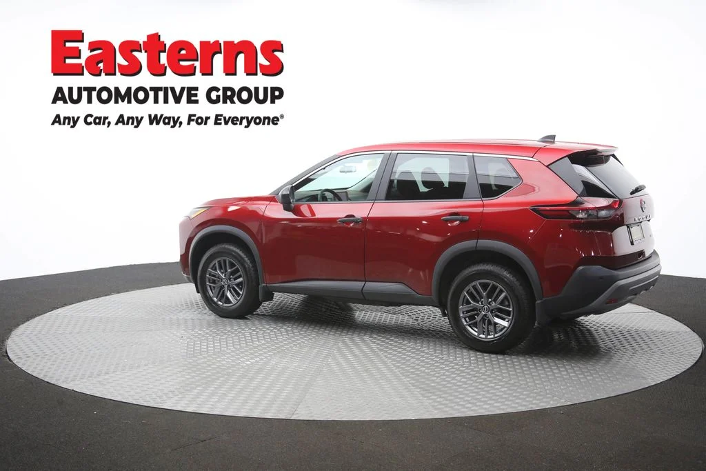 Used 2023 Red Nissan S image 61