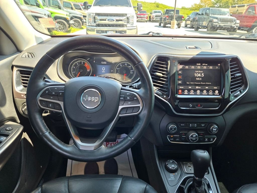 Used 2019 Red Jeep Limited image 17