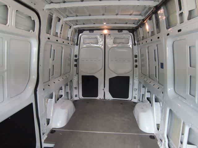 Used 2025 Arctic White Mercedes-Benz  image 18