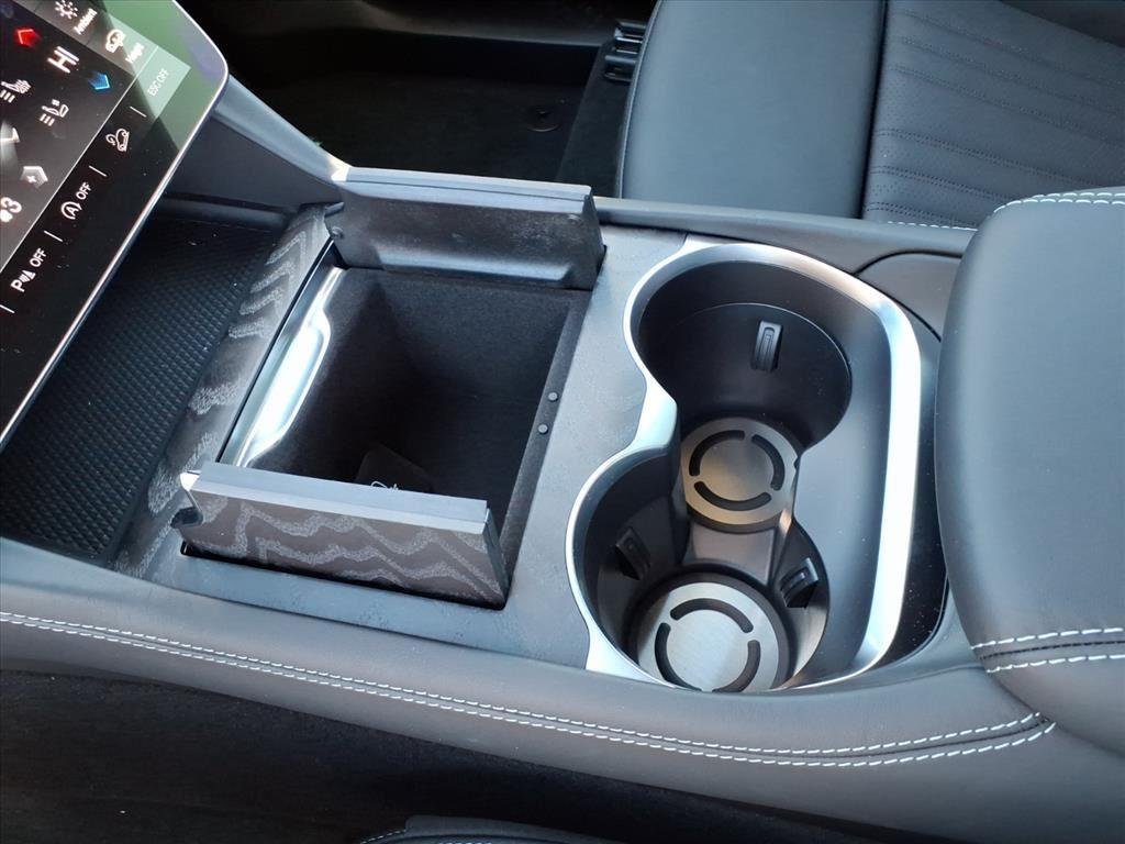 2026 Maserati Grecale Modena V6 - Photo 9
