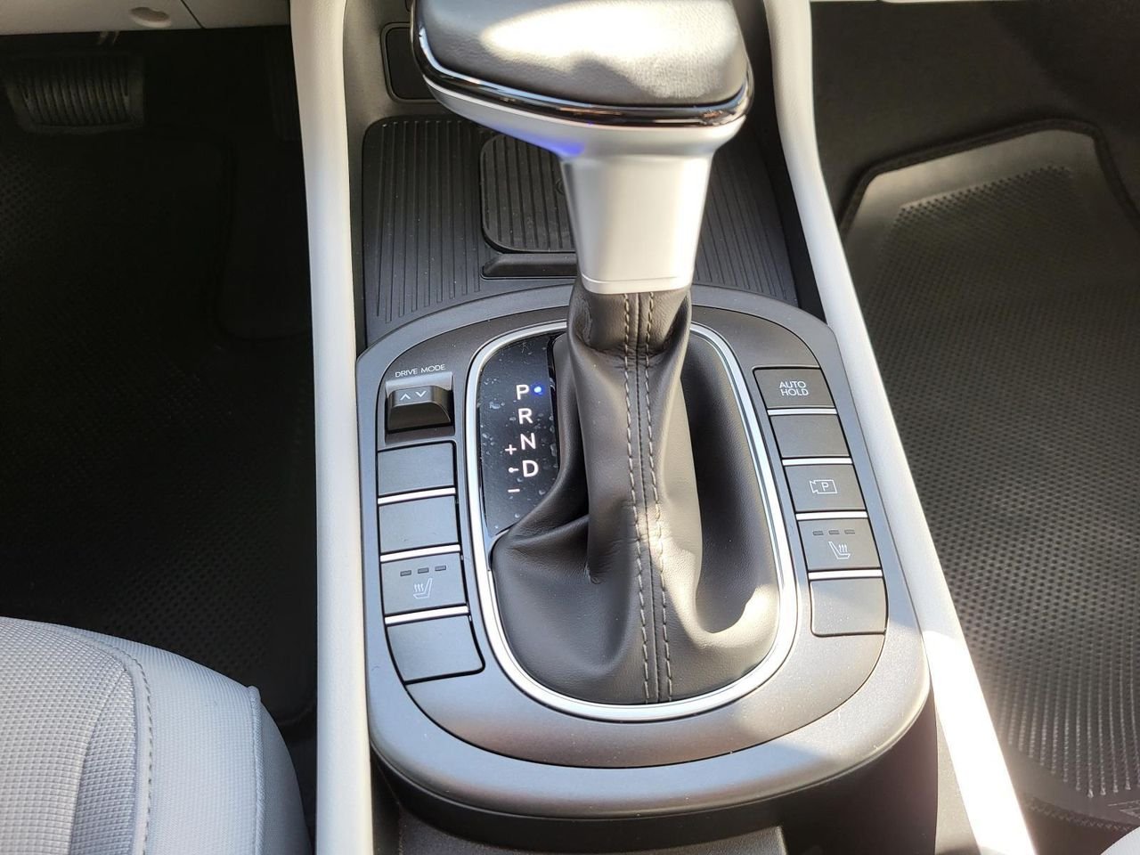 New 2026 Abyss Black Pearl Hyundai SEL Sport FWD image 19
