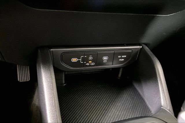 Used 2025 Black Kia LXS image 15
