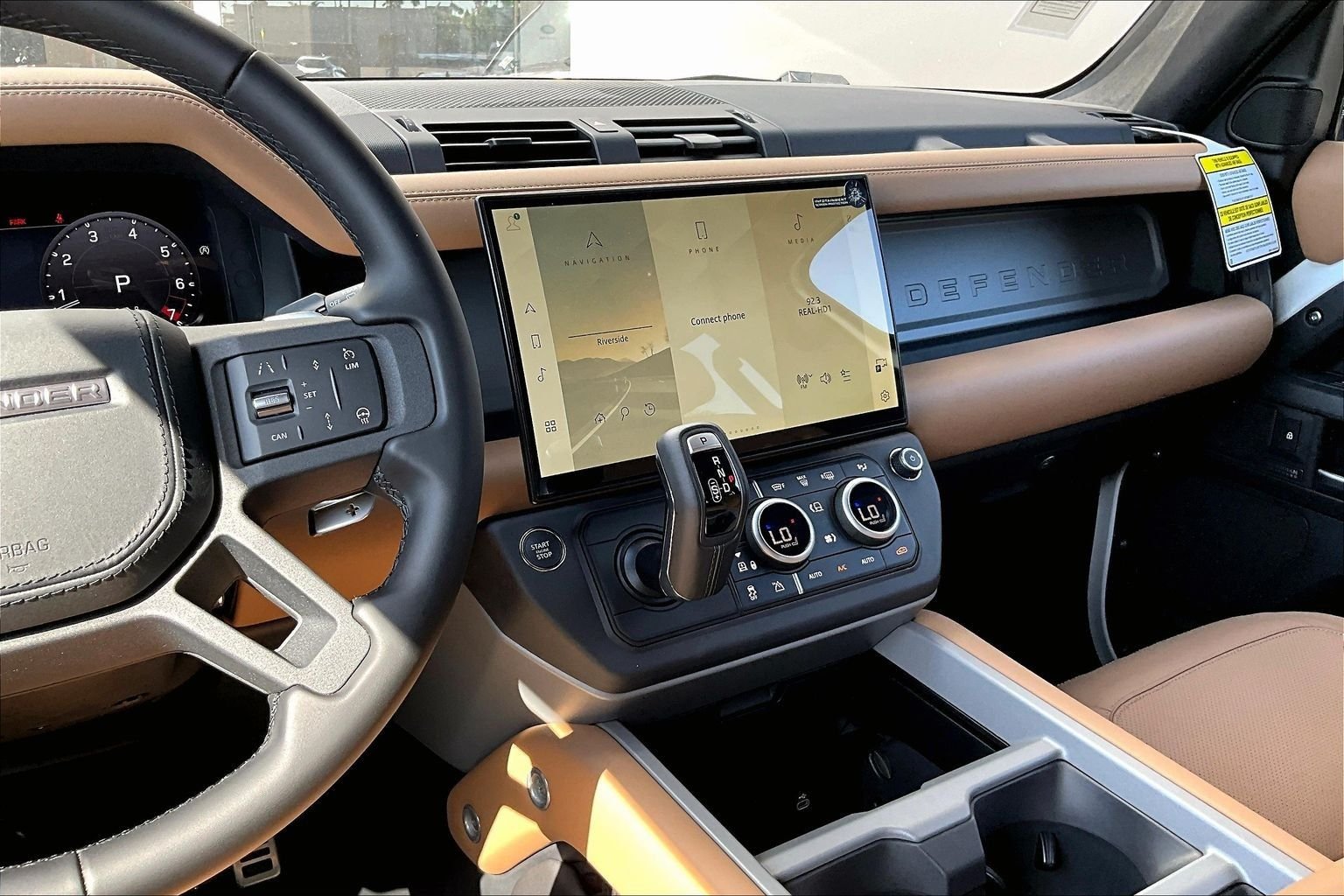 2026 Land Rover Defender V8 - Photo 7