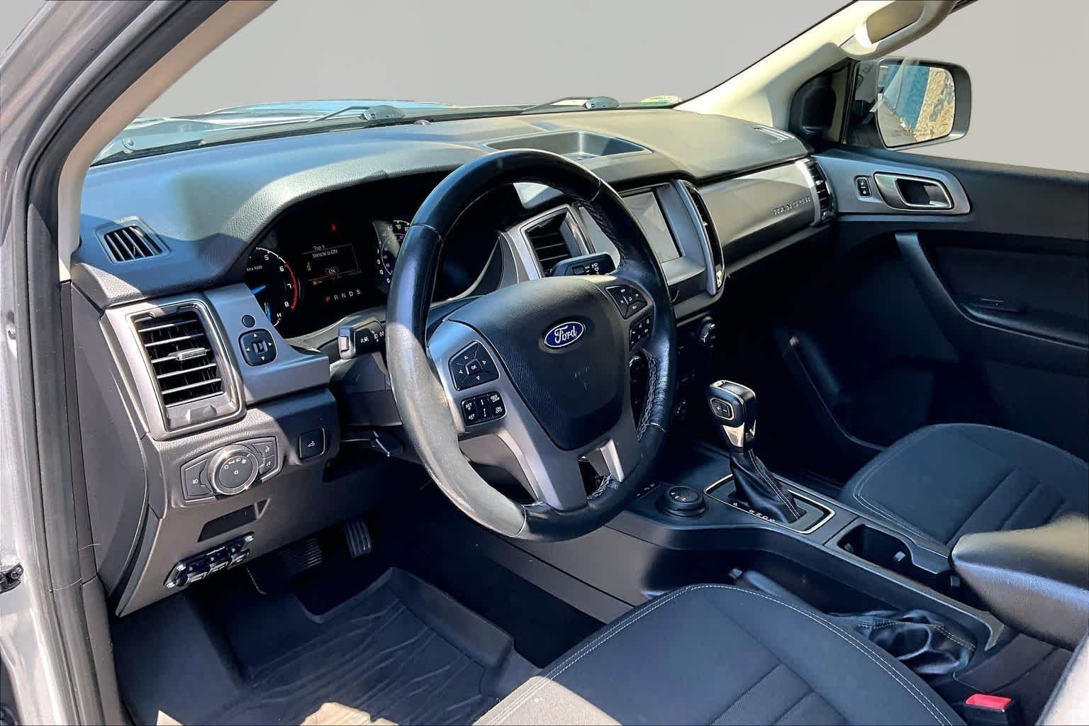 Used 2021 Iconic Silver Metallic Ford XLT image 18