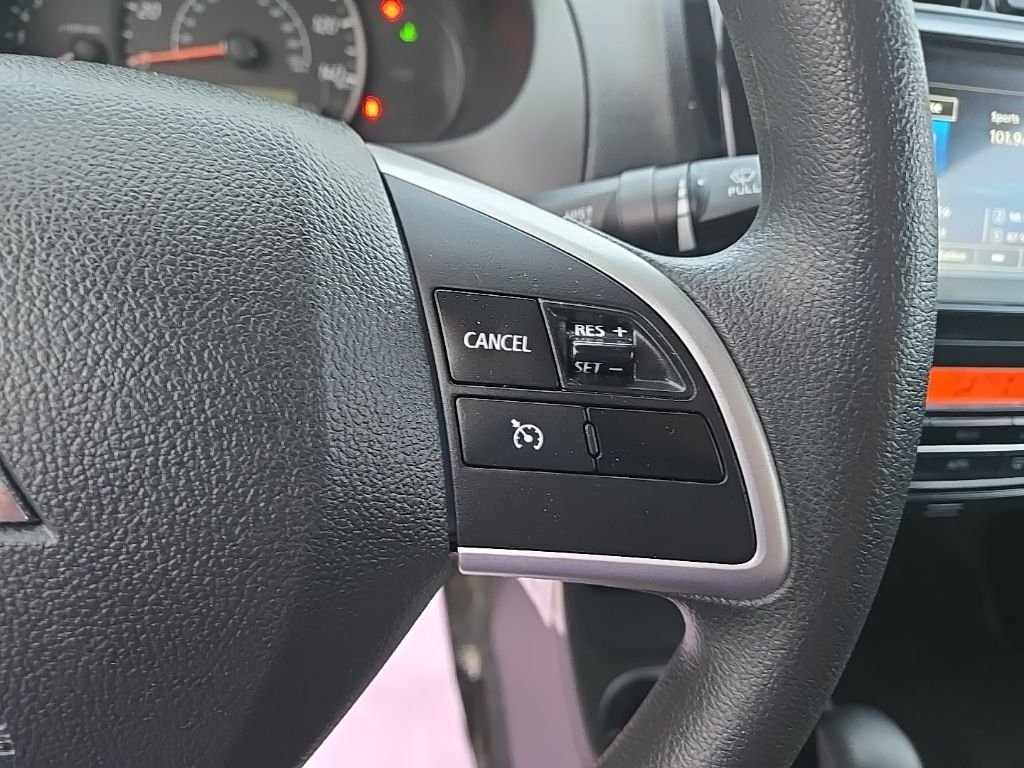 Used 2024  Mitsubishi  image 19