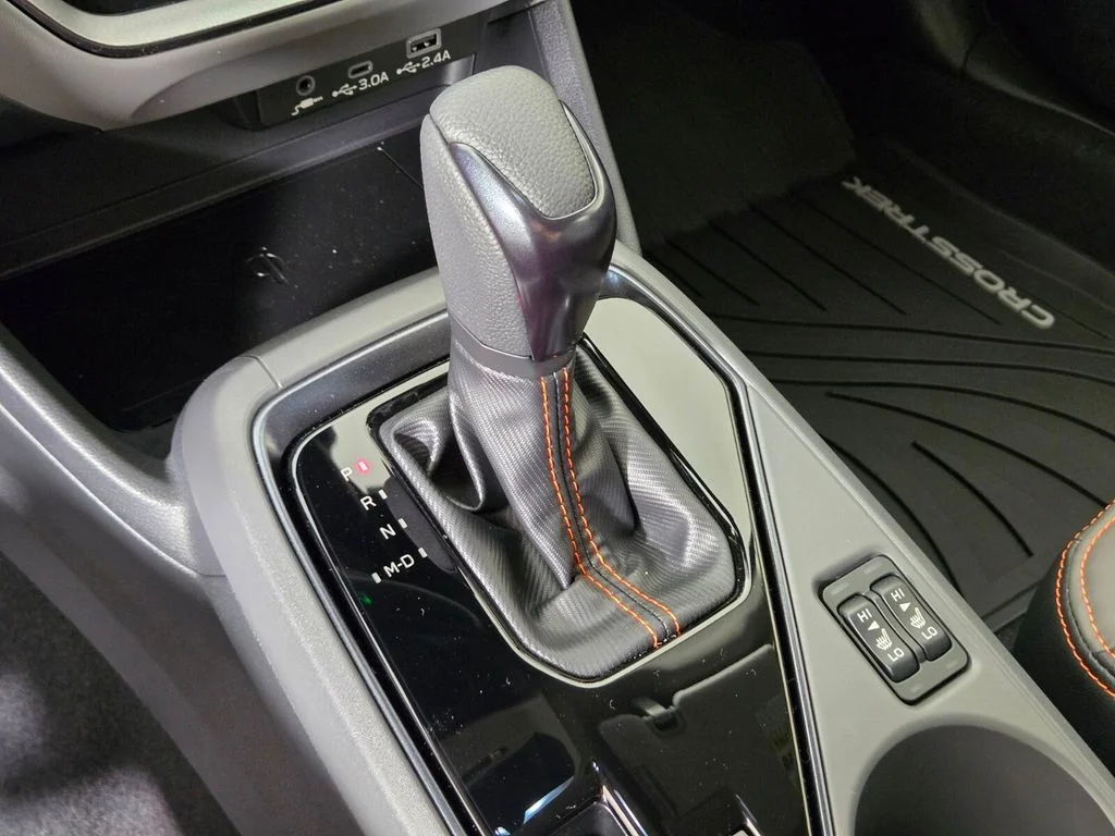 New 2026 SAPPHIRE BLUE PEARL Subaru Limited Hybrid image 17