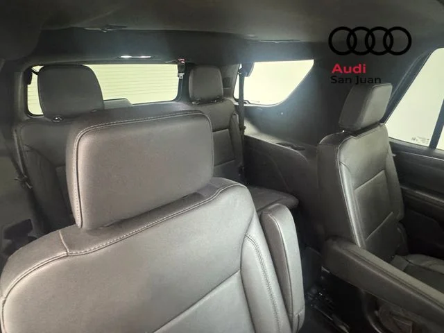 Used 2023 Gray Chevrolet Z71 image 29