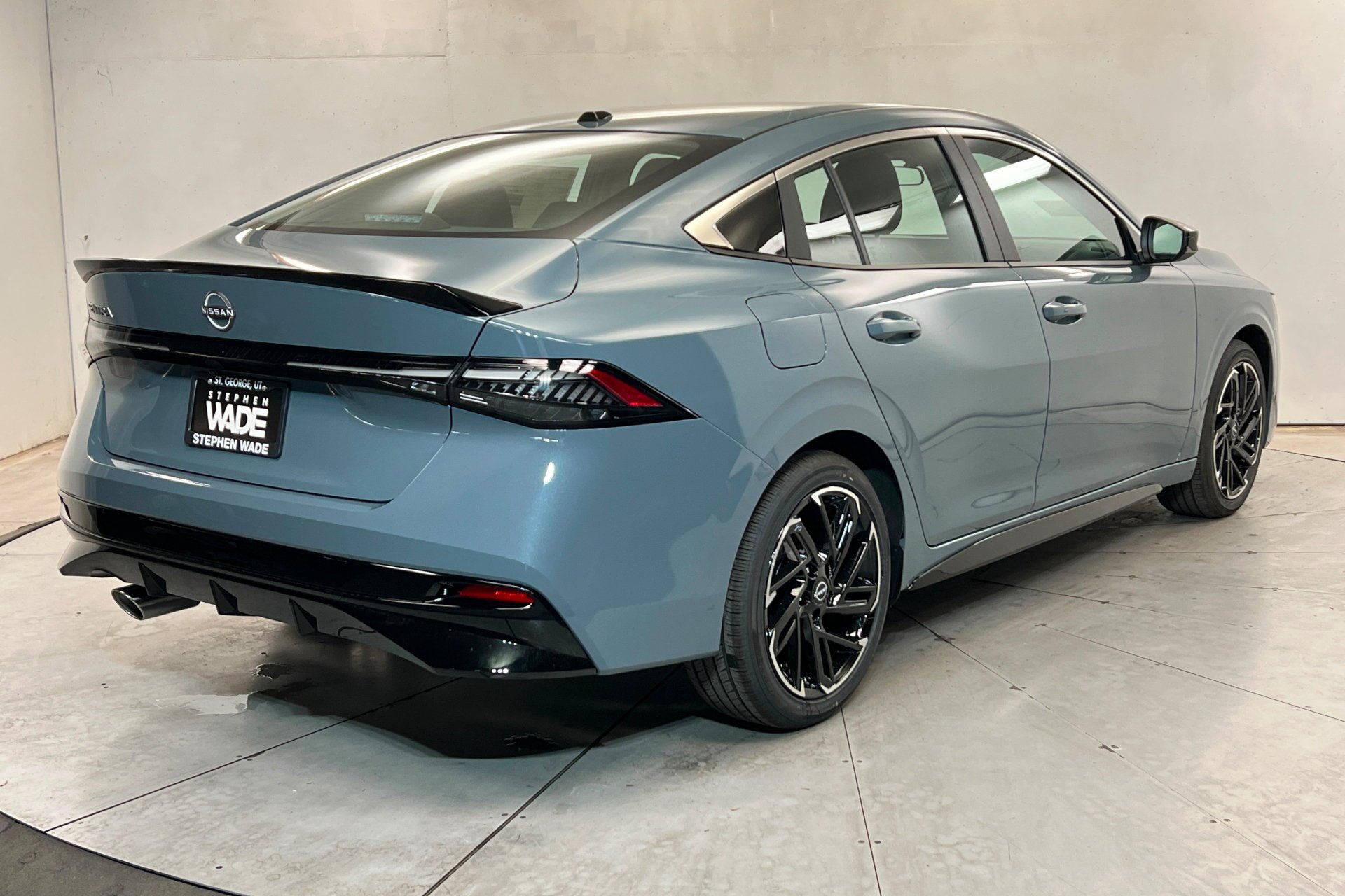New 2027 Atlantic Gray Metallic Nissan SR image 6