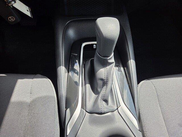 Used 2026 Wind Chill Pearl Toyota LE image 17