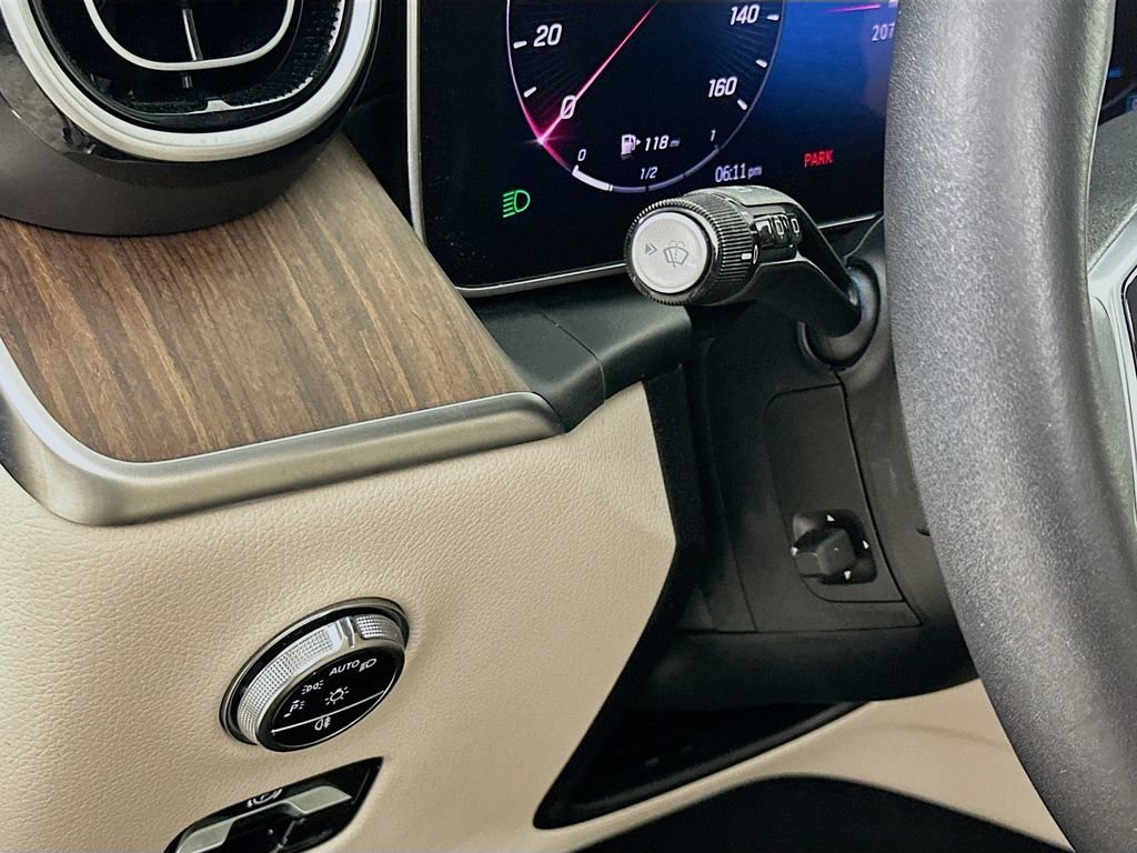 Certified Used 2024 Black Mercedes-Benz GLC 300 image 9