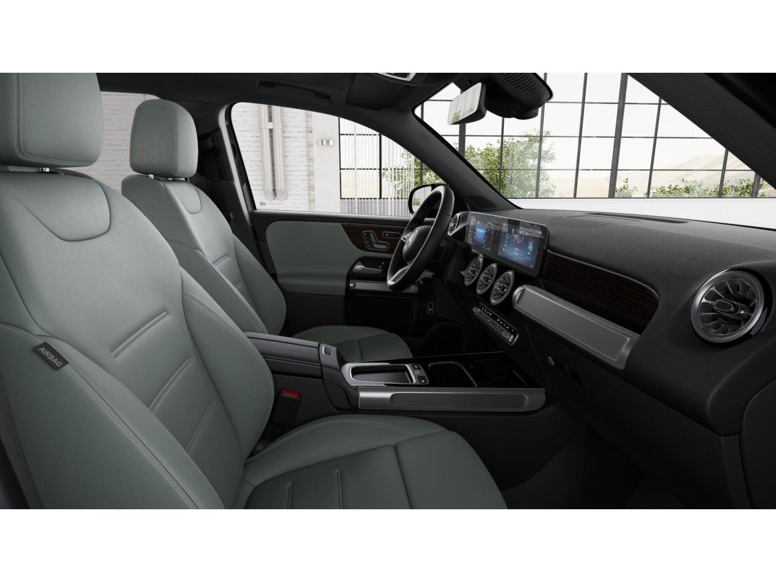 New 2026 Night Black Mercedes-Benz GLB 250 image 4